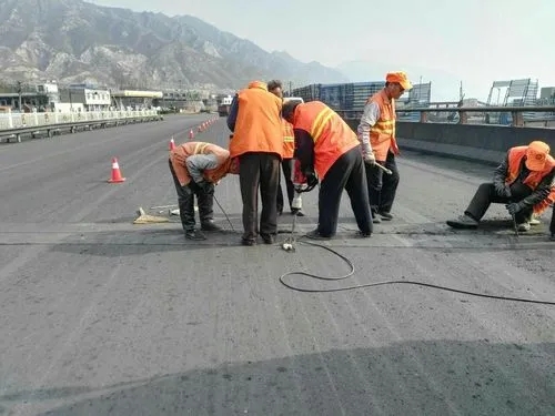 山丹道路桥梁病害治理